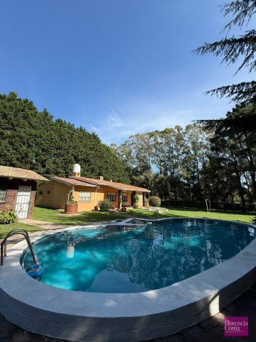 Casa quinta 4 dorm, 180m² con pileta — Don Bosco