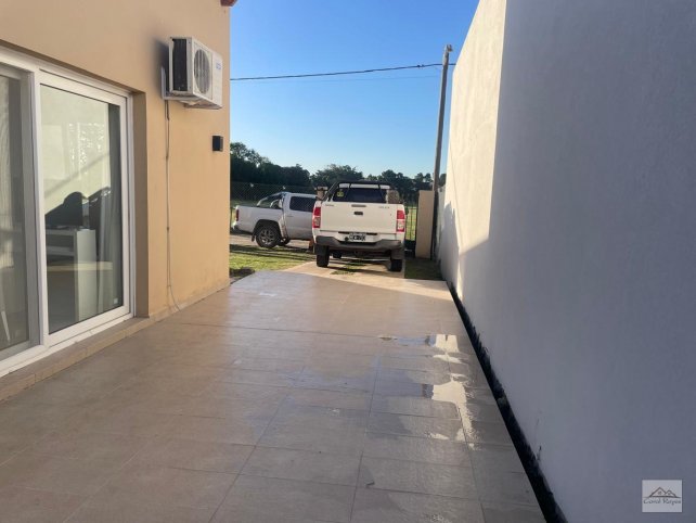 Casa moderna 3 dorm, 170m² con garage para 6 autos