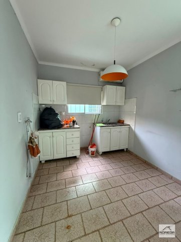 Casa en Arana 700, 198m², 3 dorm, 1 baño, garage