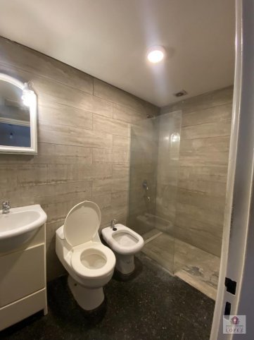 Casa en alquiler en Barrio Cucú, 100m², 2 dorm, 1 baño, garage