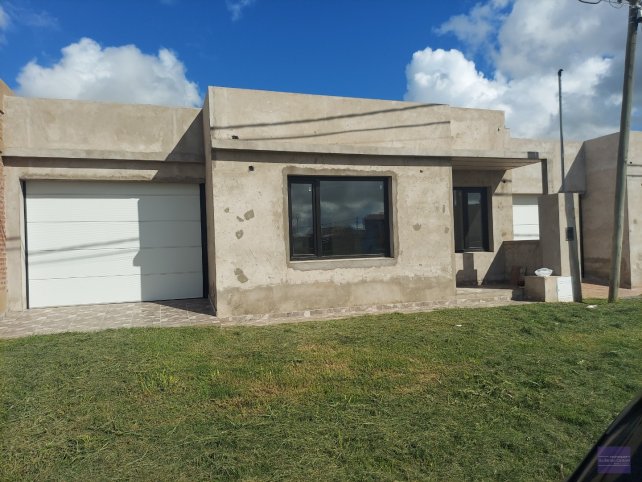 Casa 3 dorm, 120m² en barrio Mirage — A estrenar