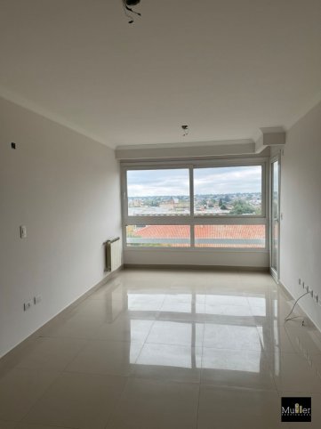Depto 2 dorm, 2 baños, 5to piso — Santamarina al 800