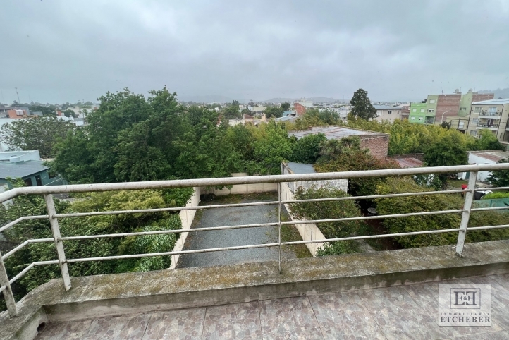 Depto 2 dorm, 85m² en venta — Sarmiento 1600