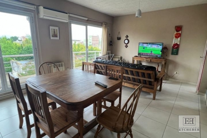 Depto 2 dorm, 85m² en venta — Sarmiento 1600