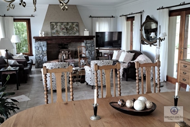 Casa 2 dorm, 371m² en Country Sierras de Tandil