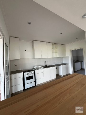 Casa 3 dorm, 240m² a estrenar en barrio residencial