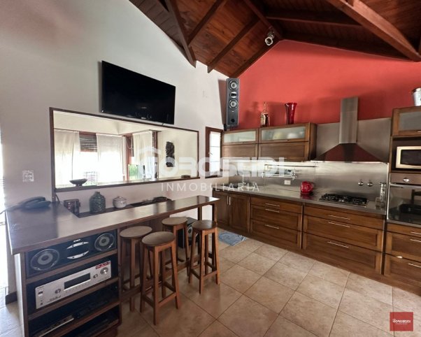 Increible casa en venta ubicada Zona parque Independencia