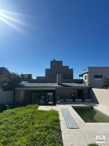 Casa 3 dorm, 190m² a estrenar con pileta y garage