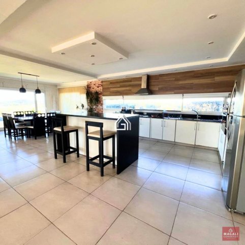 Casa en VENTA Barrio Entre Sierras, Tandil 2 Dormitorios, 300 m²