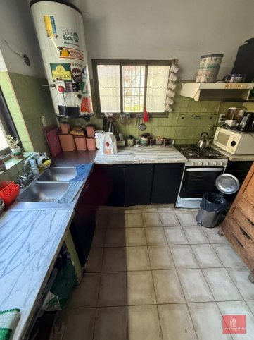 Casa 3 dorm, 250m² en Barrio Uncas