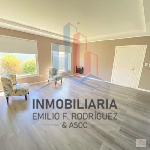 Casa 3 dorm, 100m² en barrio Uncas