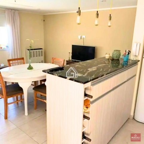 Casa 2 dorm, 120m² con pileta y cochera — José Martí