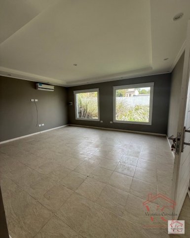 Casa 3 dorm, patio verde, garage — Ruben Dario 700