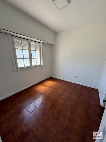 Casa 3 dorm, 190m² con patio — Maipú al 1000