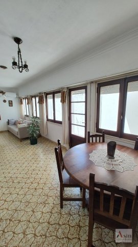 VENTA | CASA SEMICENTRO - TANDIL