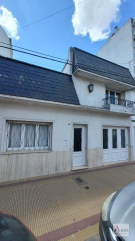 VENTA | CASA SEMICENTRO - TANDIL