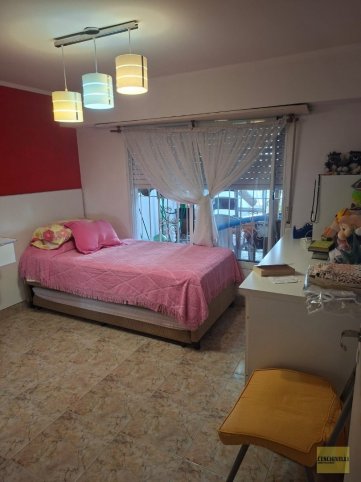 Casa en Av. Buzón, 4 dorm, 2 baños, pileta y garage para 2 autos