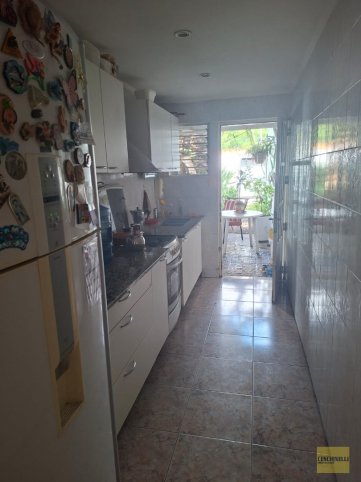 Casa en Av. Buzón, 4 dorm, 2 baños, pileta y garage para 2 autos