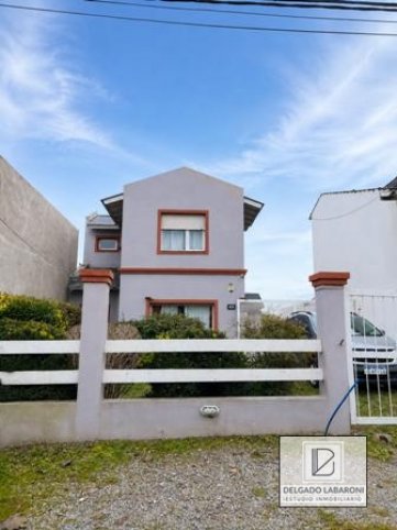 Casa 2 dorm, 107m² en Dique con pileta