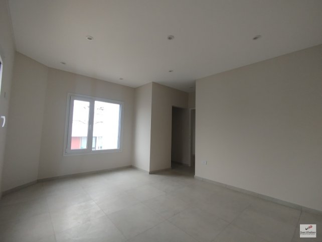 Casa a estrenar con 3 dormitorios y entrada para auto