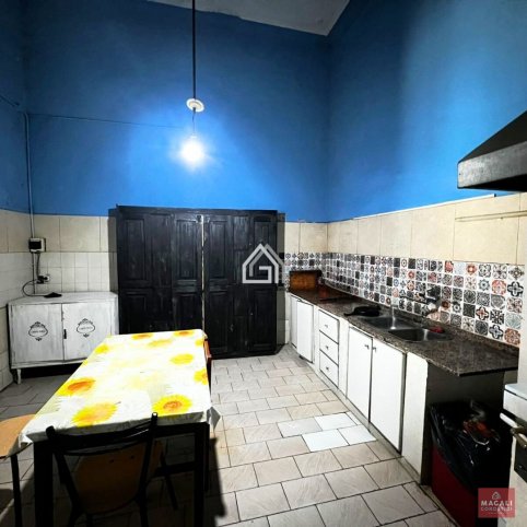 Casa en VENTA - a refaccionar 4 de Abril