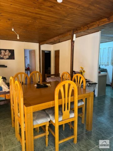 Casa en venta Figueroa 2262, 220m², 3 dorm, 2 baños, garage para 2 autos