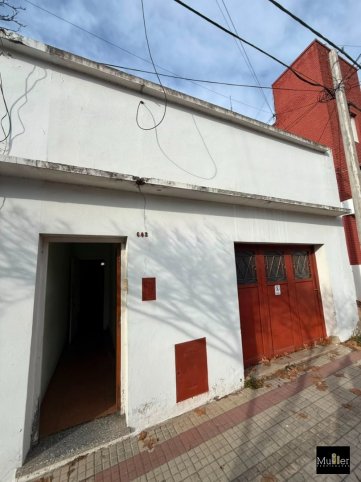 Casa a reciclar en venta — 3 dormitorios