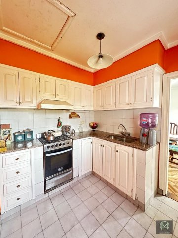 Casa en venta Piedrabuena 87, 4 dorm, garage, apta crédito