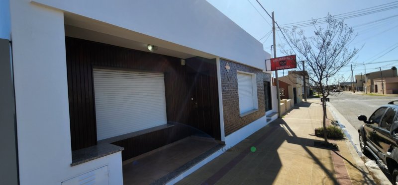 Casa 2 dorm, 100m² con garaje — Patagonia
