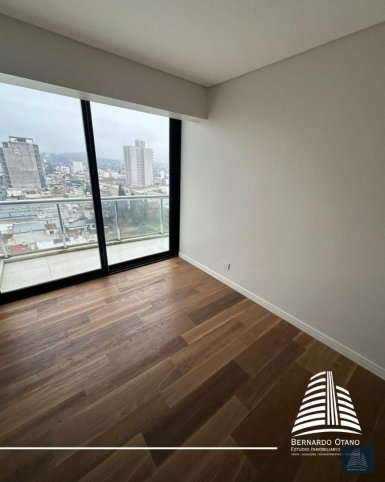 Depto 2 dorm, 83m² con cochera y balcón — Alem y Mitre