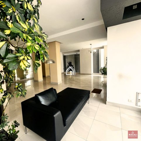 Depto 2 dorm, 110m² con 2 cocheras — Sarmiento