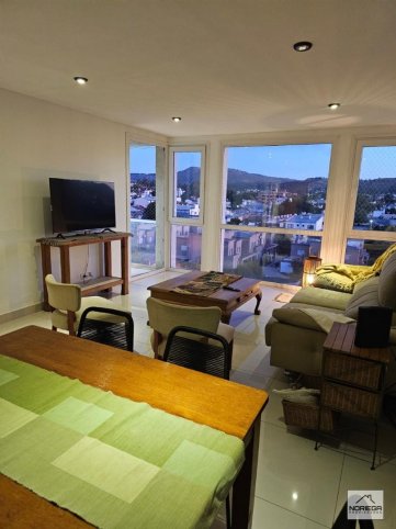 Depto 2 dorm, 100m² con cochera — Maipú