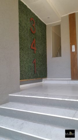 Depto 2 dorm, 2 baños, cochera y pileta — Centro
