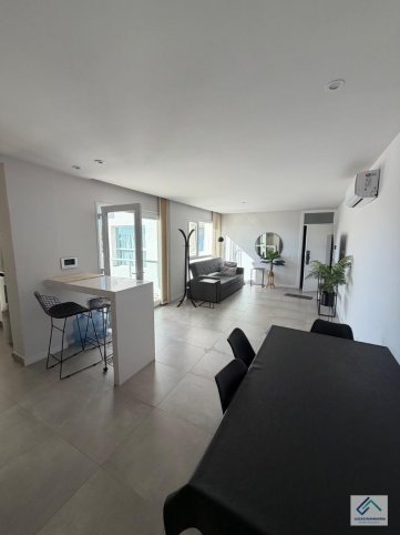 Depto 2 dorm, 80m² con cochera — Av. Bolivar