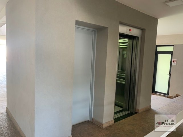 Depto 2 dorm, 78m² con cochera — Garibaldi y Alberdi