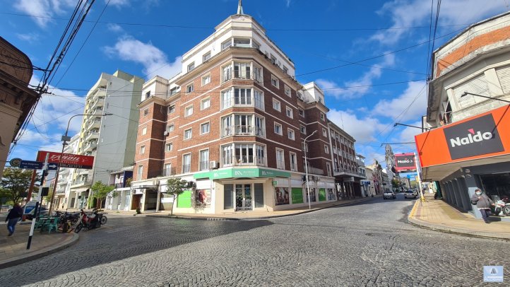 Depto 3 dorm, 100m² en 9 de Julio y Belgrano