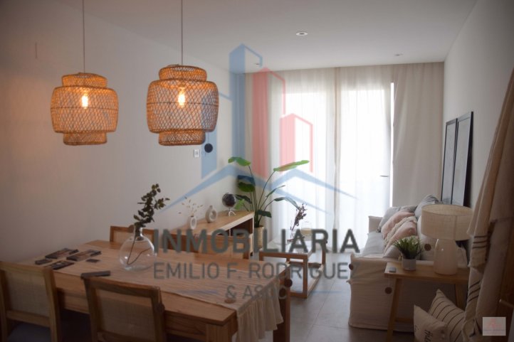 Departamento en Venta 1 dorm, 60m² con garage — España 829
