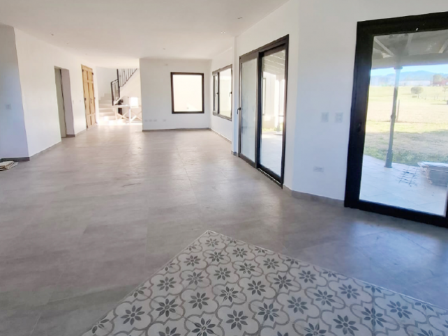 Casa en Venta en Barrio La Mata, 290m², 2 dorm, 3 baños