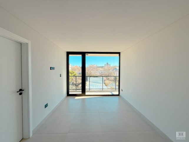 Departamento en venta 1 dorm, 47m² con cochera — Rodriguez 300
