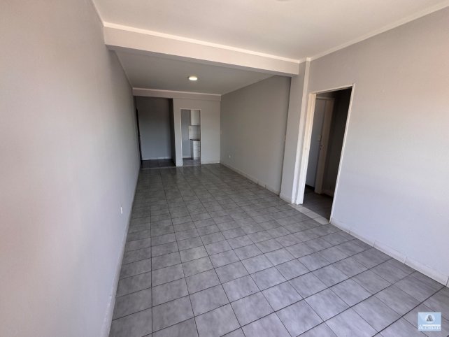 Depto 2 dorm, 1 baño, con cochera y balcón — 9 de Julio