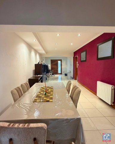 Casa 3 dorm, 200m² con garage — 4 de abril 1400