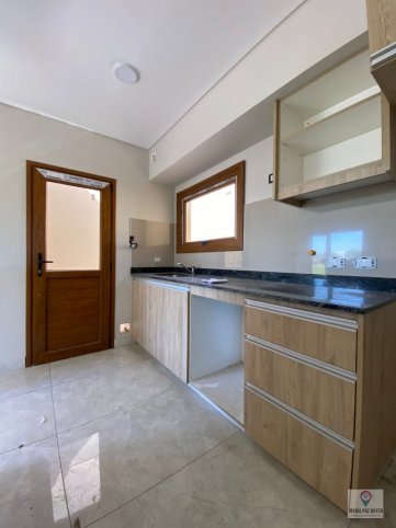 Casa a Estrenar 2 dorm, 63m² con garage — Purmamarca