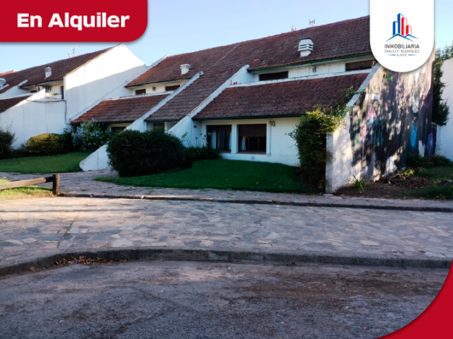 Casa en Alquiler Avellaneda 1000, 2 habitaciones, 1 baño, con estacionamiento
