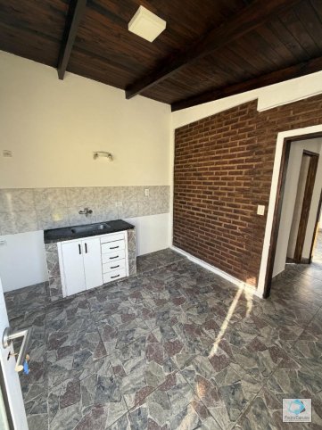 Departamento de 1 dormitorio con patio en alquiler