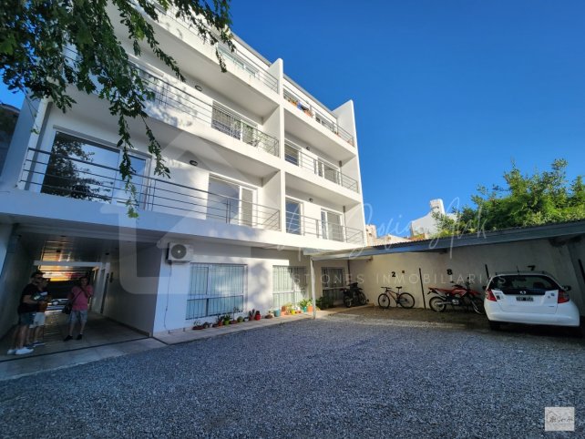 Depto 1 dorm con 2 baños a estrenar — Chacabuco 1000