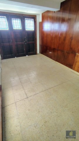 Casa en venta 4 dorm, 165m² en Garibaldi al 1000