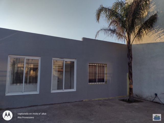 Casa 1 dorm, 60m² con garage — Av. Actis