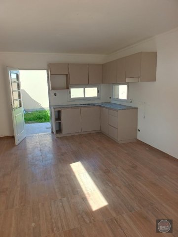 Casa 2 dorm, 70m² a estrenar — Almafuerte