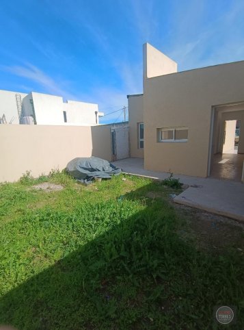 Casa 2 dorm, 70m² a estrenar — Almafuerte