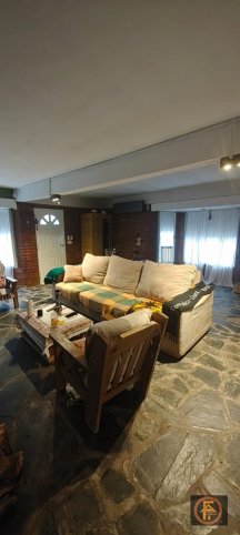 Casa en 3 dorm, 100m² con garage — Navarro 500